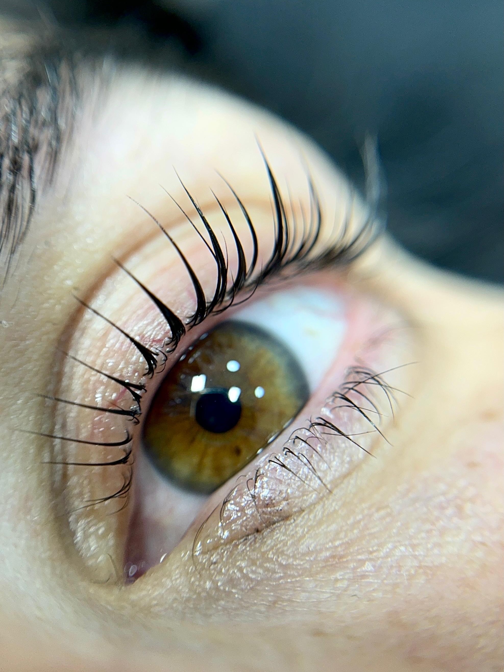 Resultado de lash lifting com curvatura natural da pestana, Be You Concept Beauty